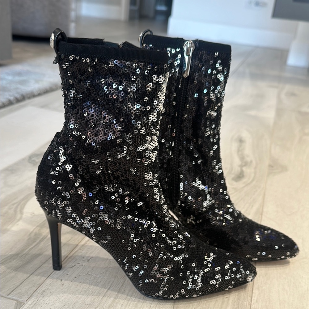 Sam Edelman Size 5 Sequin Stretch Bootie